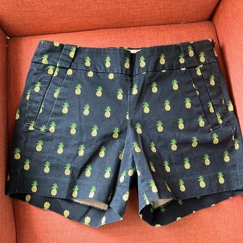 J. CREW WOMENS PINEAPPLE SHORTS SIZE 2